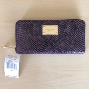 Michael Kors Purple Gold Zipper Wallet NWT